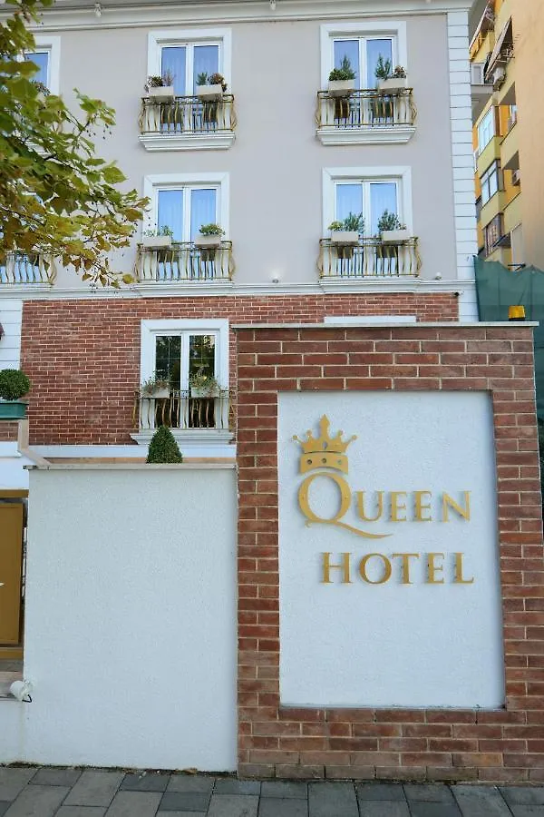 Hotel Queen Тирана